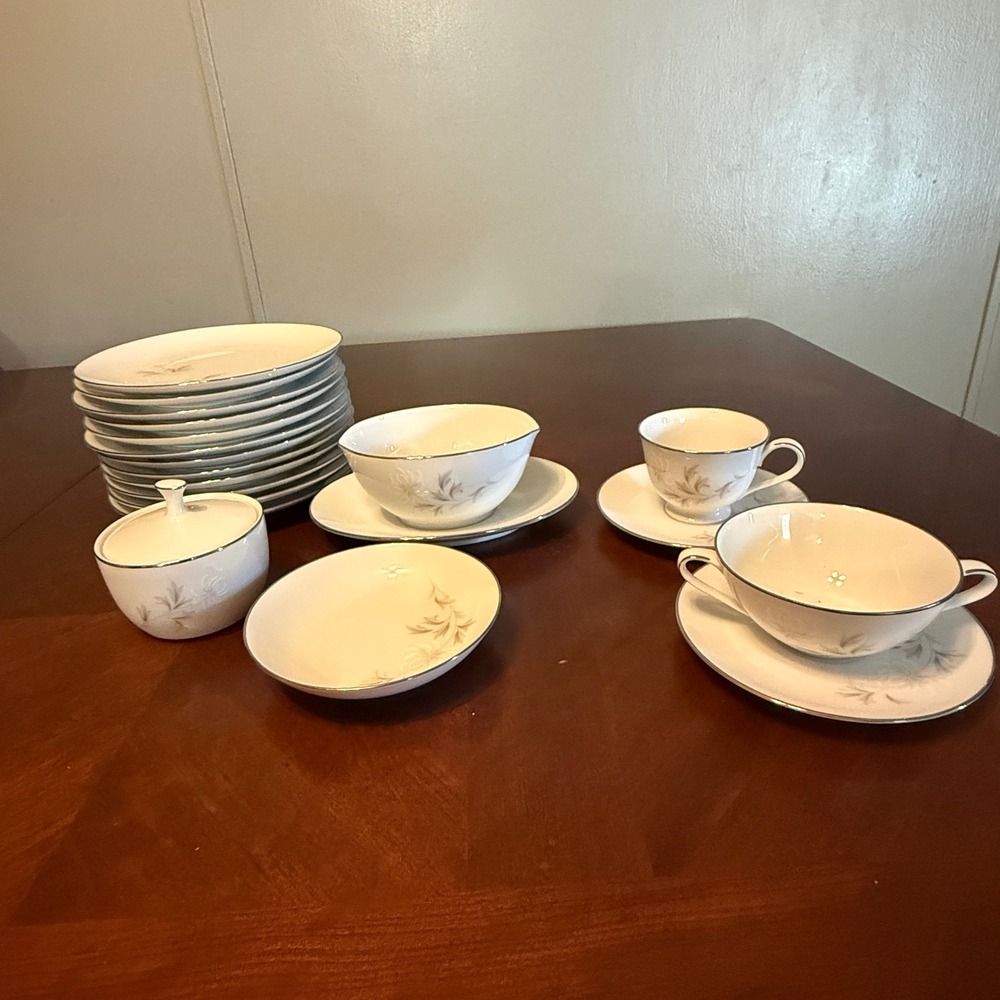 Noritake China Rowena 6322 Dinnerware Set White Floral Platinum Trim Japan MCM